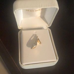 14k gold shoe charm with rhinestones